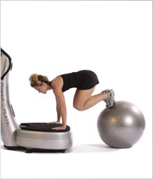 Roulement genoux avec ballon power plate pilates