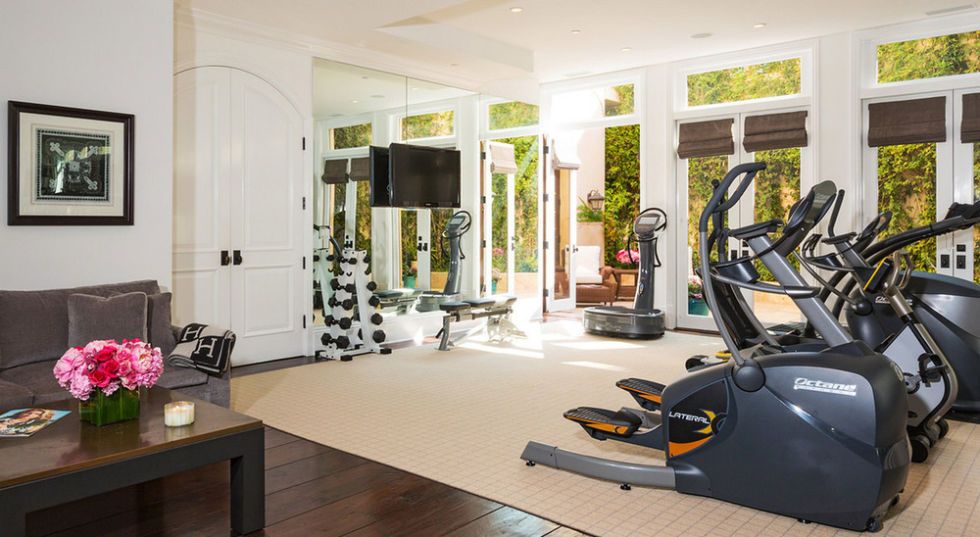 power plate dans la maison d'enfance de Gigi Hadid