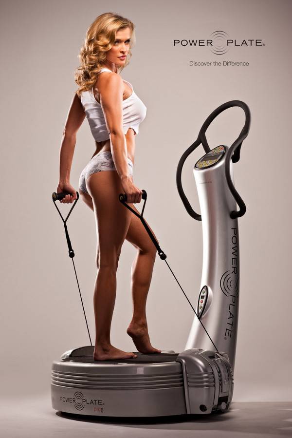 joanna krupa power plate et pro6