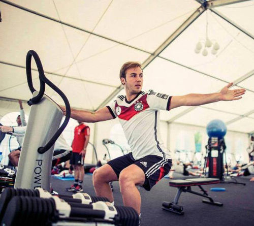 mario-gotze-sur-power-plate500