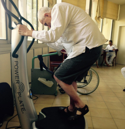 Power Plate les seniors et le sport maison de retraite Gironde